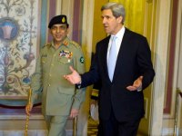 Pak Army Chief Kayani & US Secretary of State John Kerry